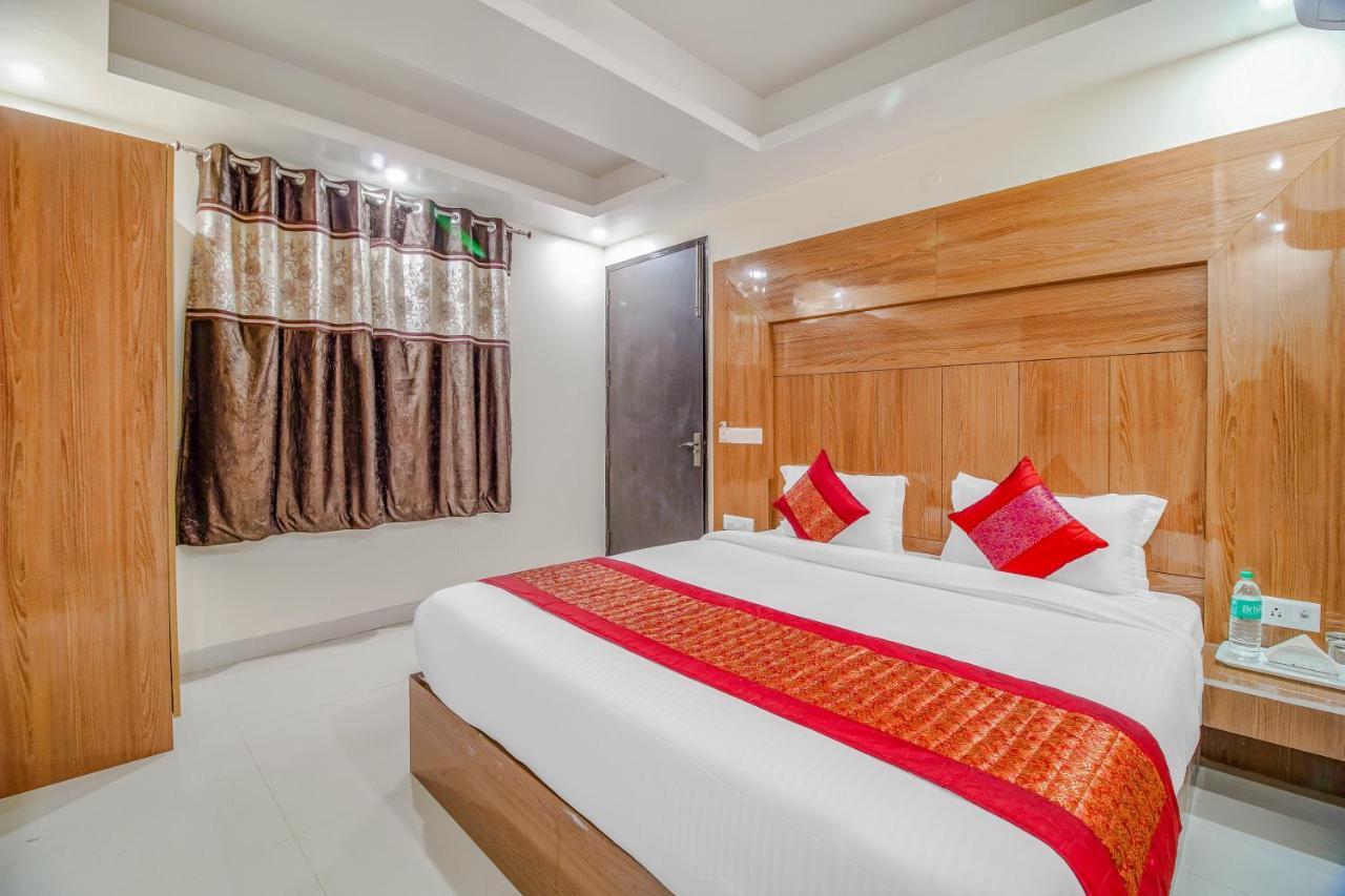Hotel Classic Нью-Дели Экстерьер фото