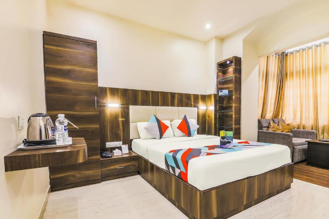 Hotel Classic Нью-Дели Экстерьер фото